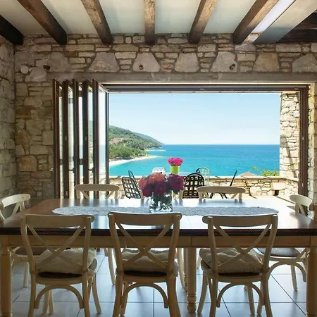 2 Beautiful Sea 17guests * Damouchari