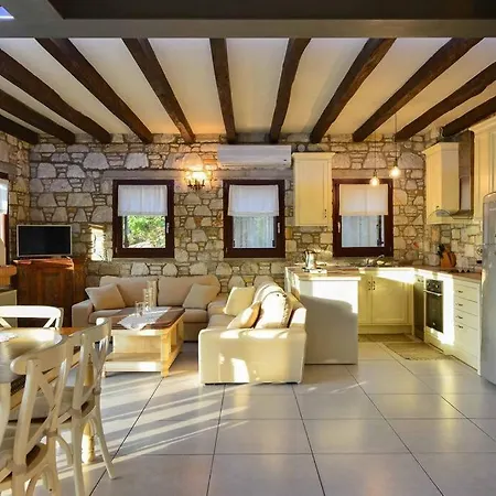 2 Beautiful Sea 17guests Villa *